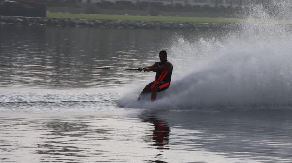 A person on a water ski

Description automatically generated